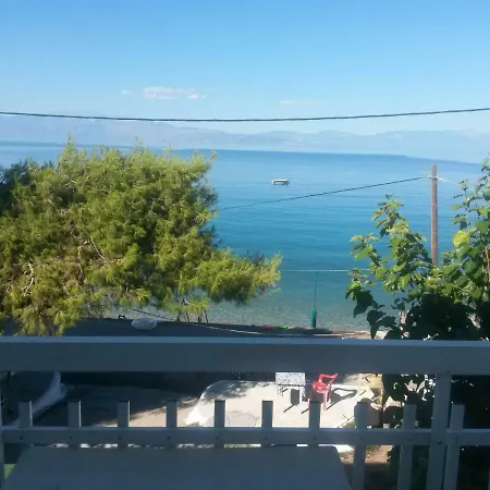 Apartman Balcony To Waves